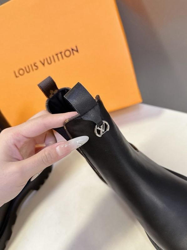 Ботинки женские фото 2