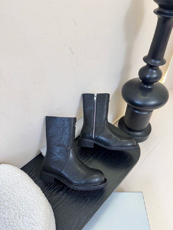 Boots women's фото 2