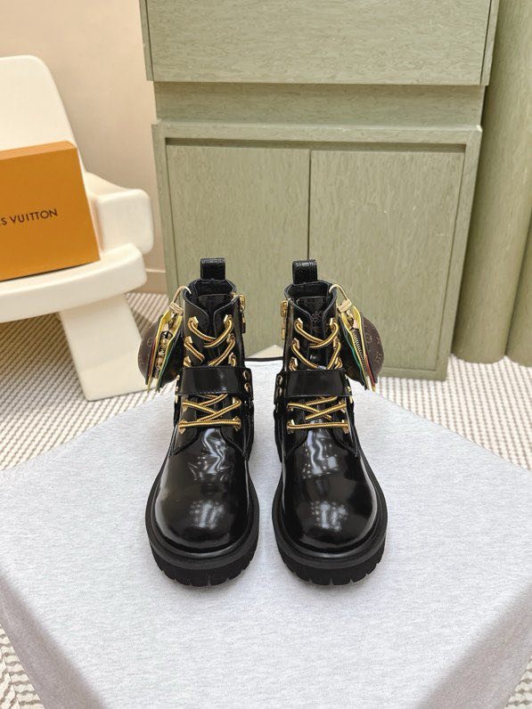 Boots women's фото 2