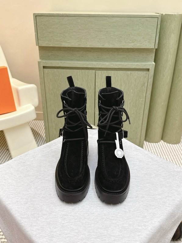 Ботинки женские фото 2