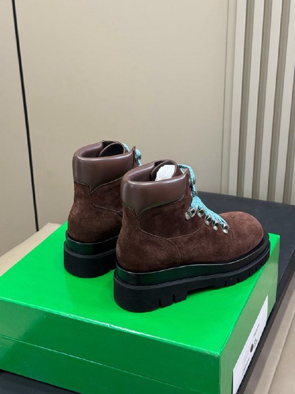 Ботинки женские фото 2
