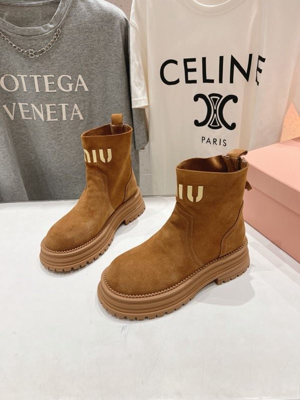 Boots women's фото 2