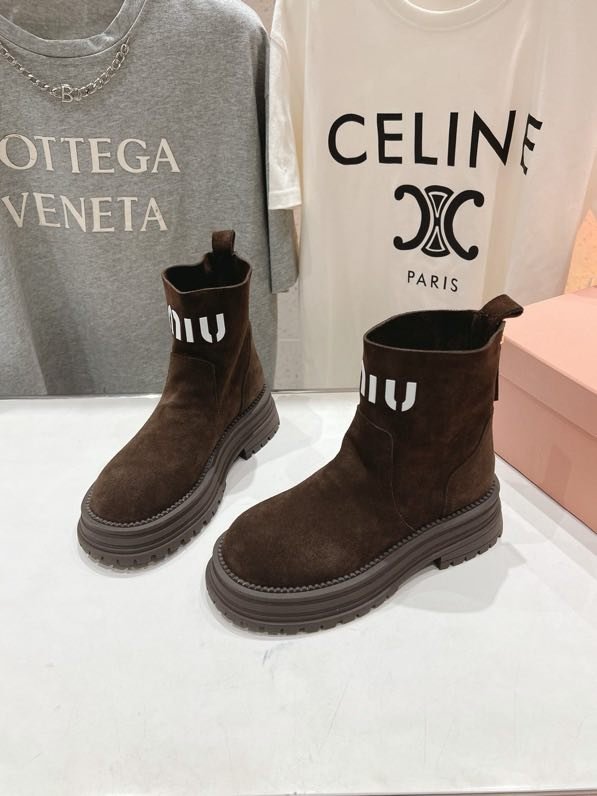 Boots women's фото 2