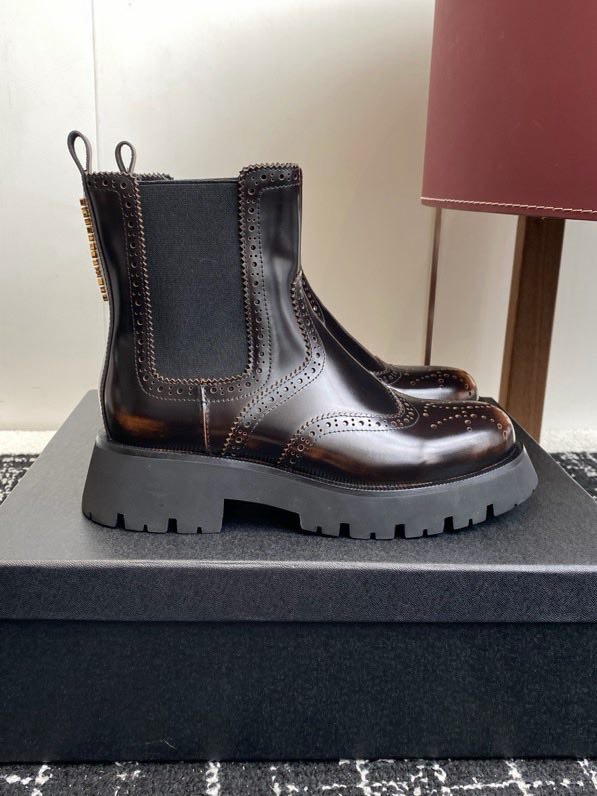 Ботинки женские фото 2