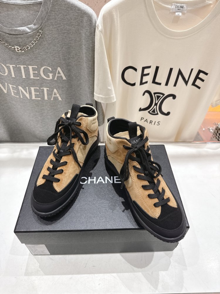 Ботинки женские фото 2