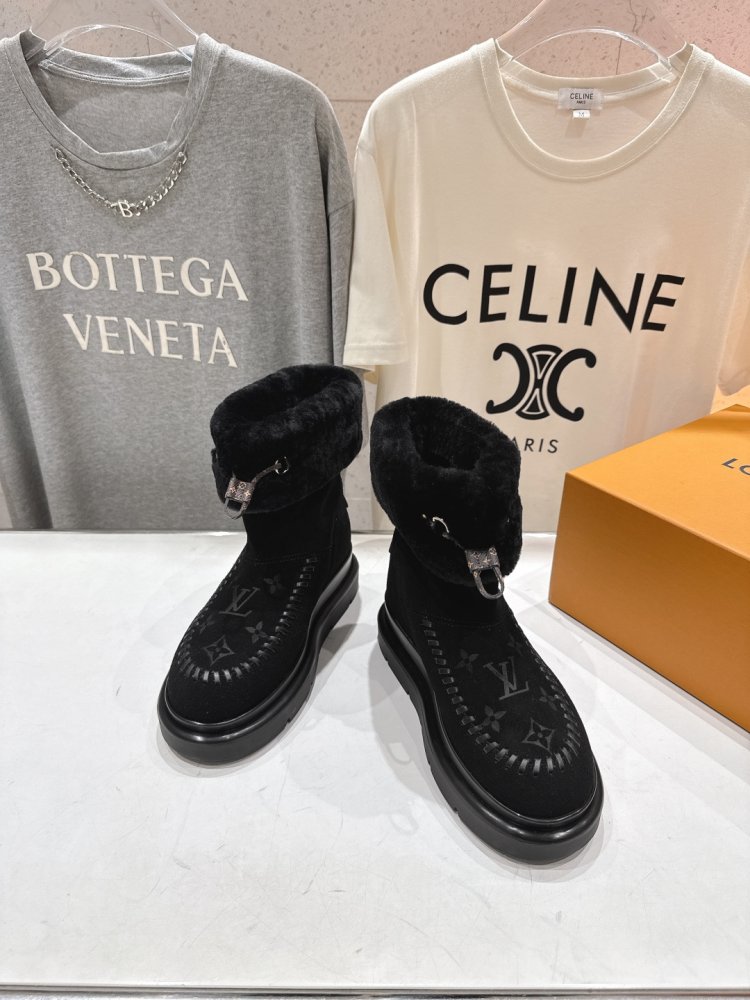 Boots women's фото 2