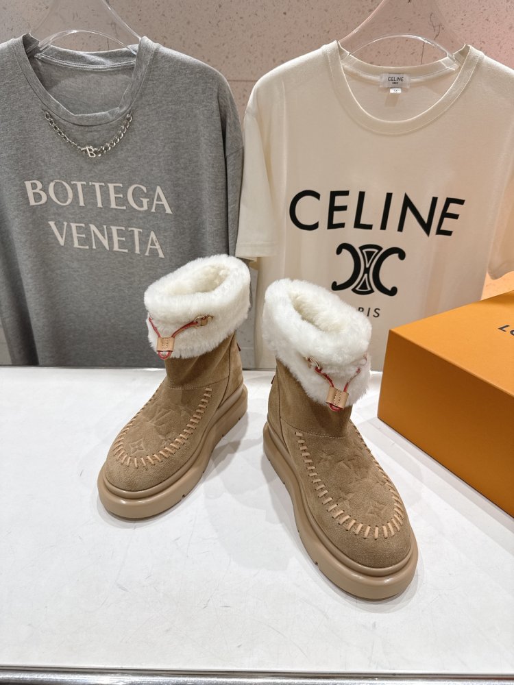 Boots women's фото 2