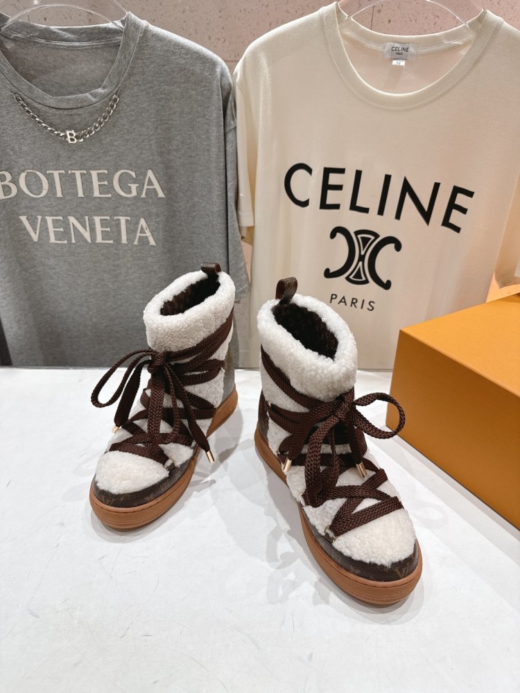 Boots women's фото 2