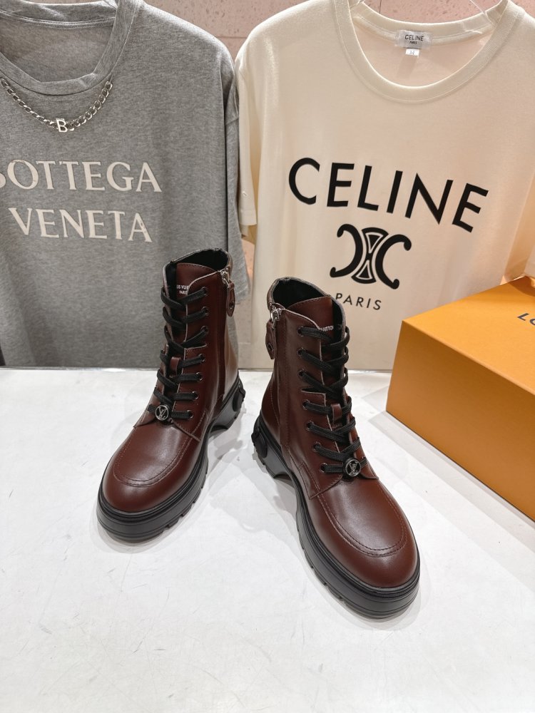 Boots women's фото 2