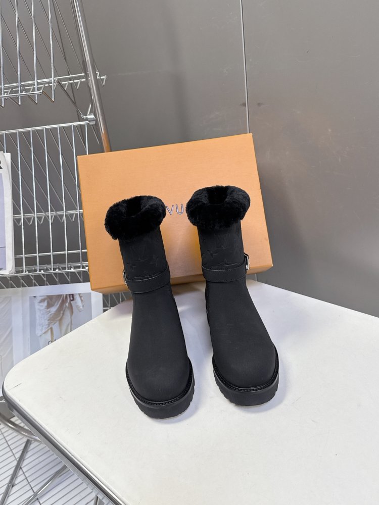 Ботинки женские фото 2