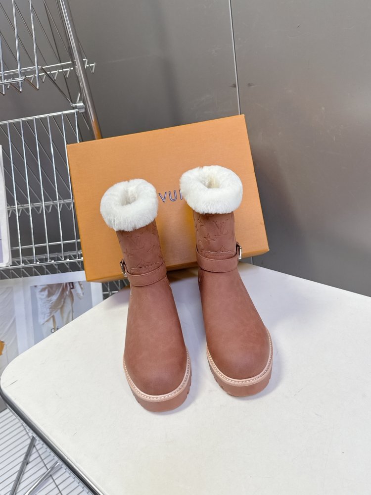 Ботинки женские фото 2