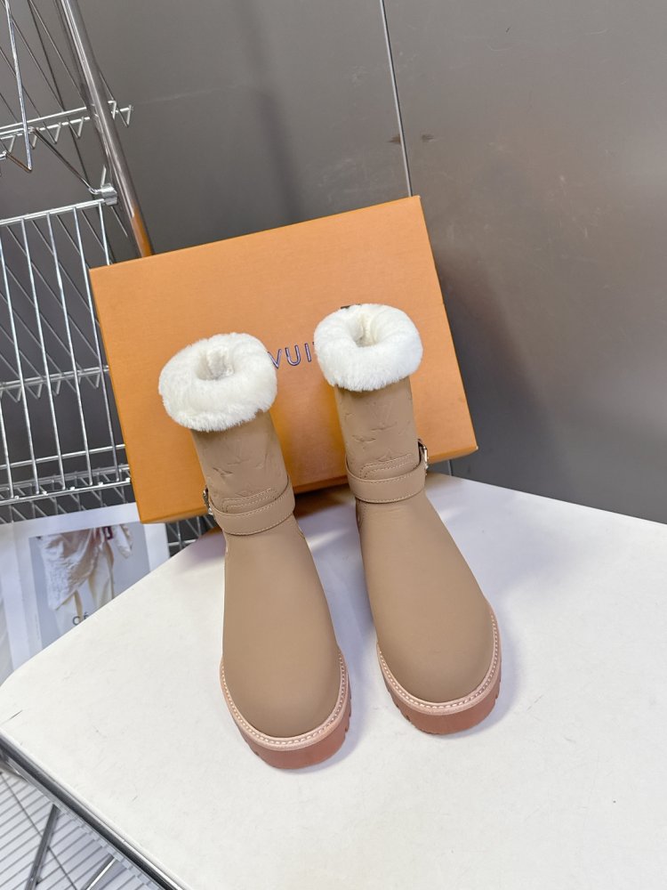 Ботинки женские фото 2