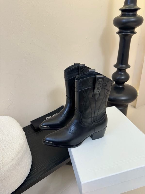 Ботинки женские фото 3