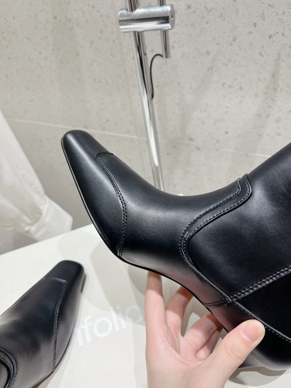 Boots women's фото 3