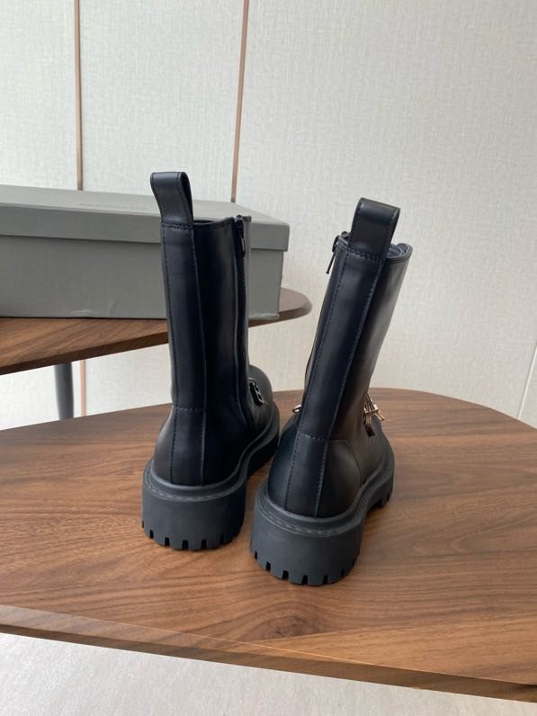 Boots women's фото 3