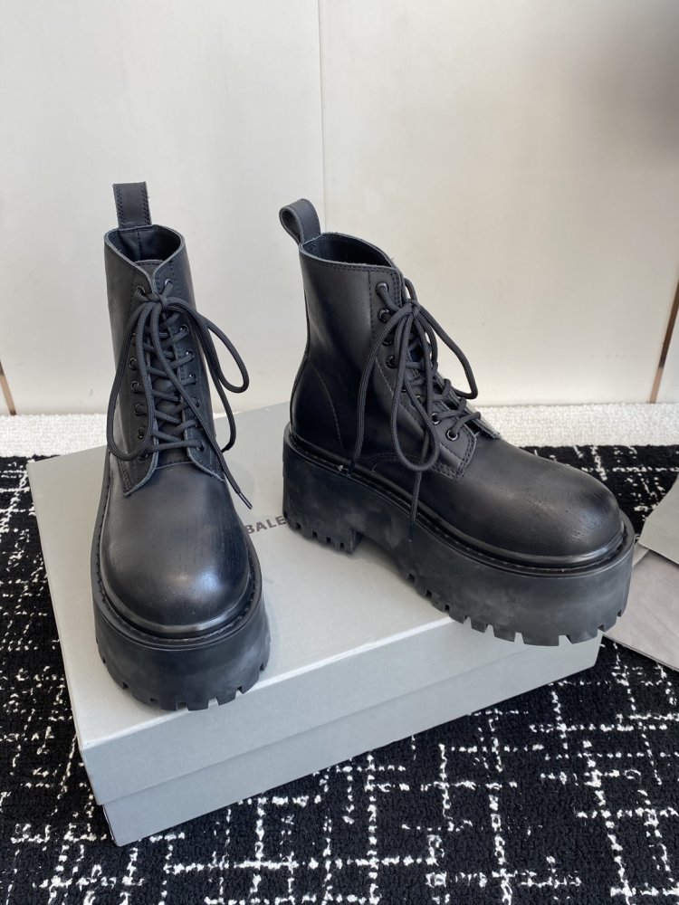 Ботинки женские фото 3