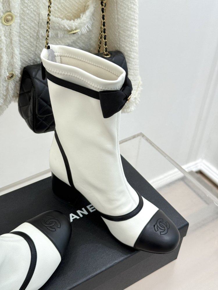 Boots women's фото 3