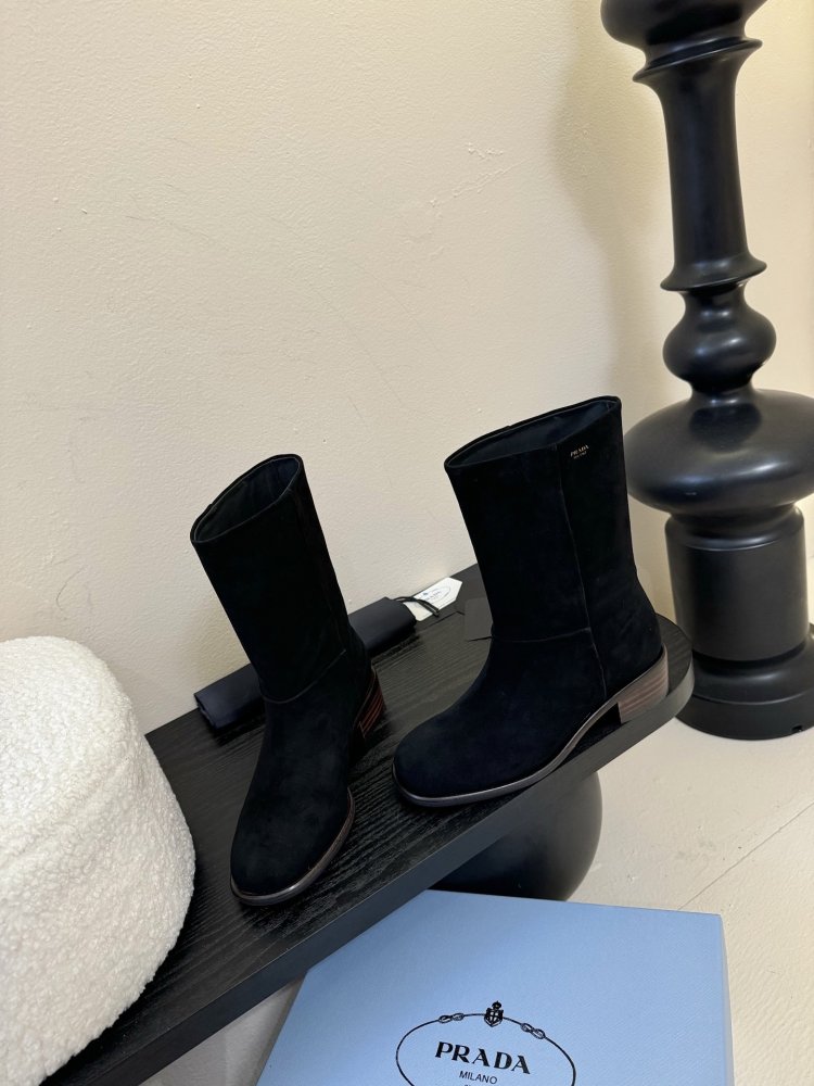 Boots women's фото 3