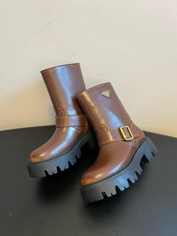 Boots women's фото 3