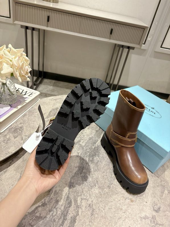 Boots women's фото 3