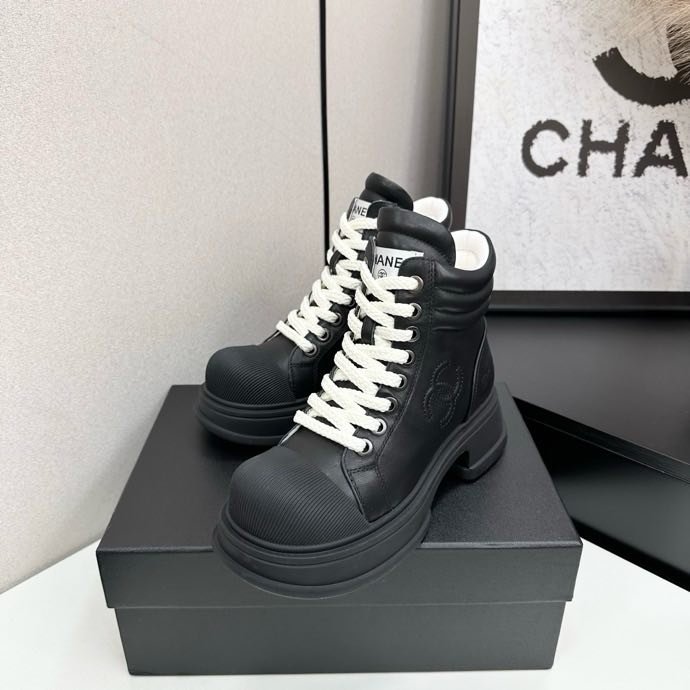 Ботинки женские фото 3