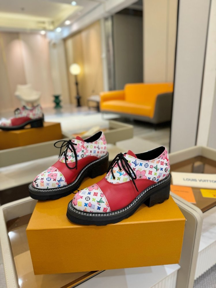 Boots women's фото 3