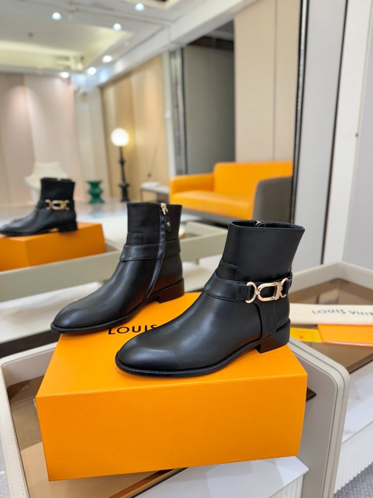 Ботинки женские фото 3