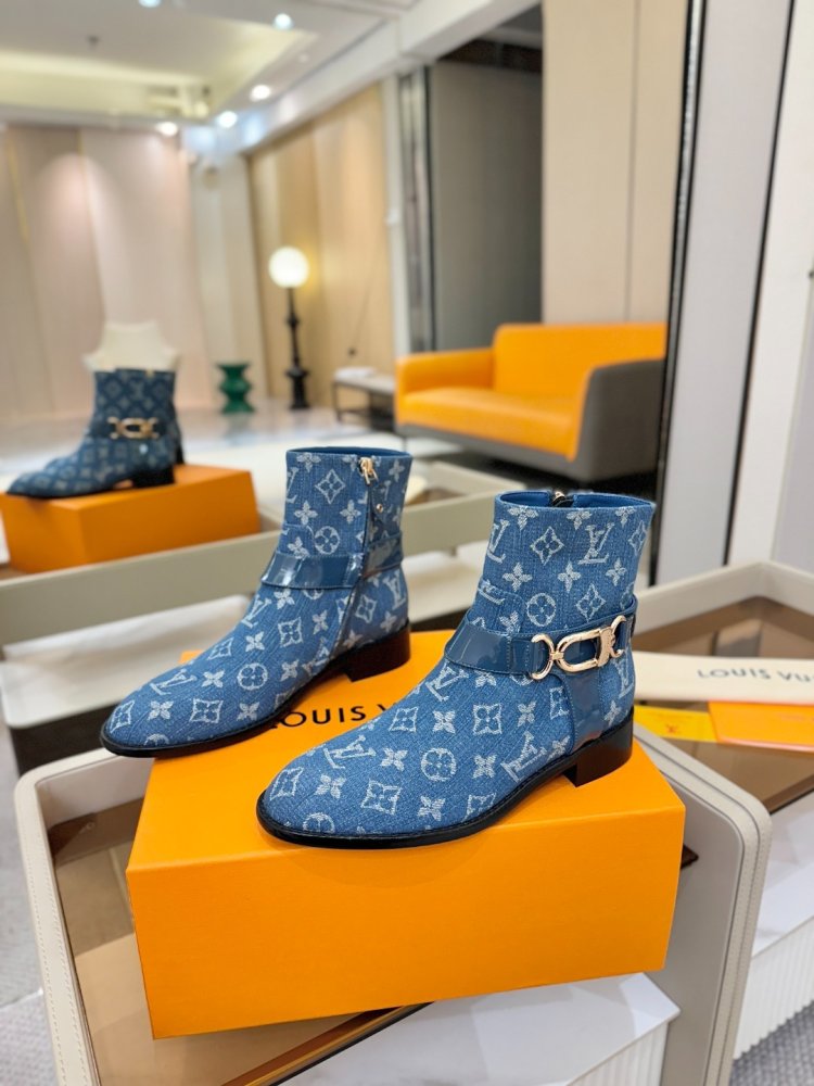 Ботинки женские фото 3