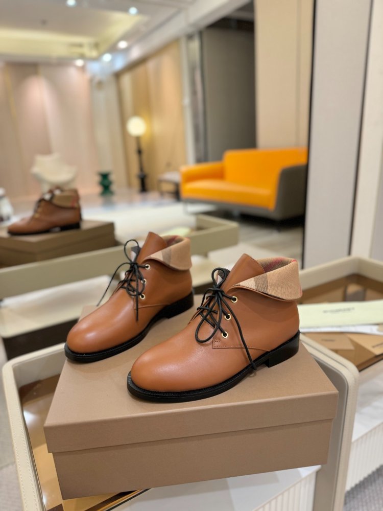 Ботинки женские фото 3