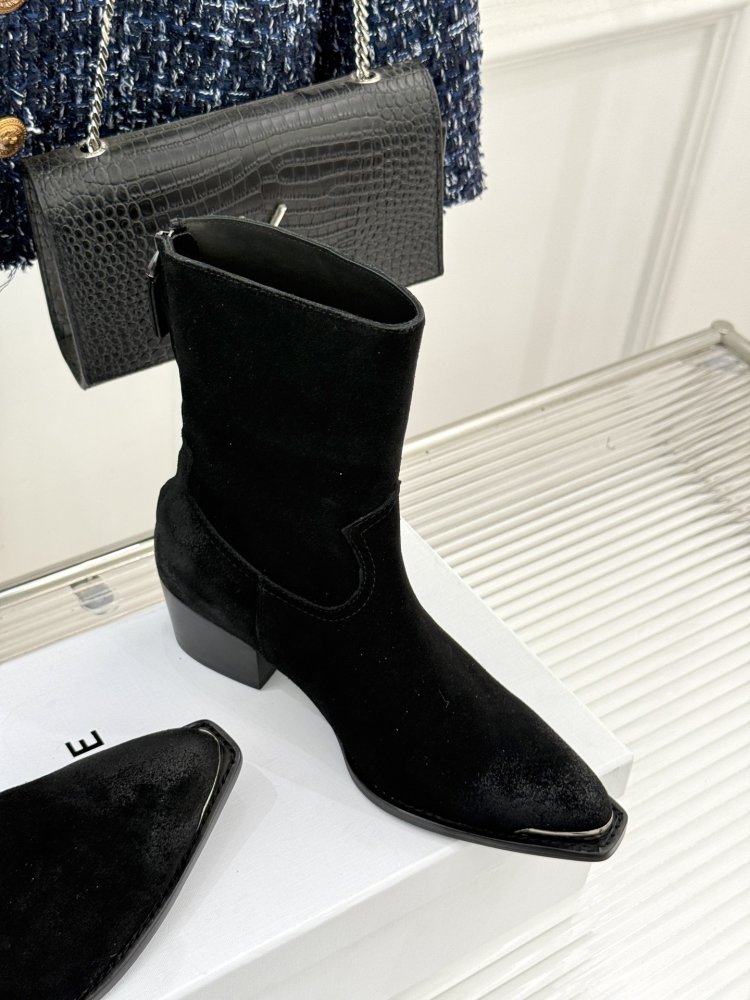 Boots women's фото 3