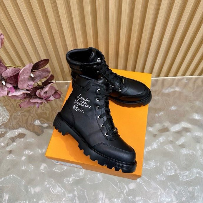 Ботинки женские фото 3