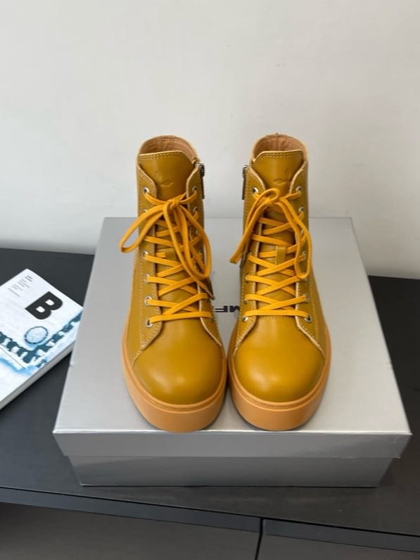 Ботинки женские фото 3