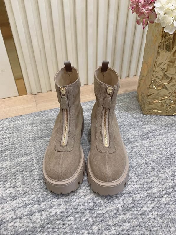 Ботинки женские фото 3