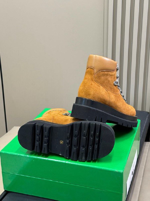 Ботинки женские фото 3