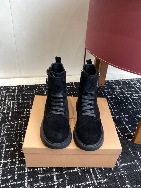 Boots women's фото 3