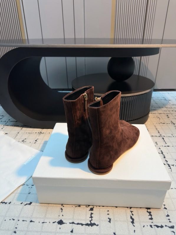 Boots women's фото 3