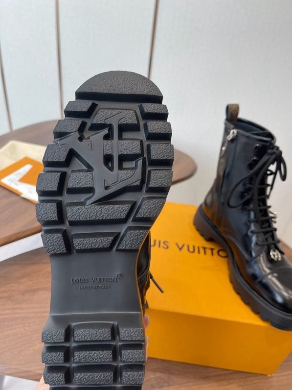 Ботинки женские фото 3