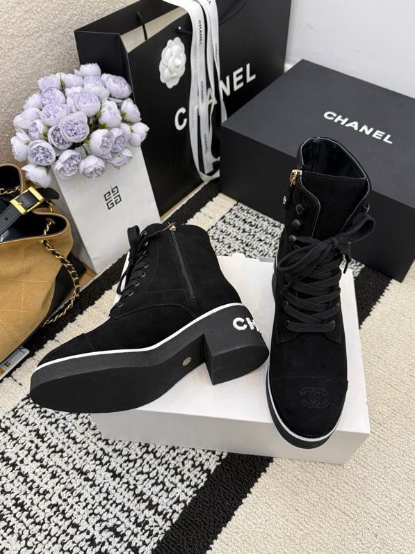 Ботинки женские фото 3