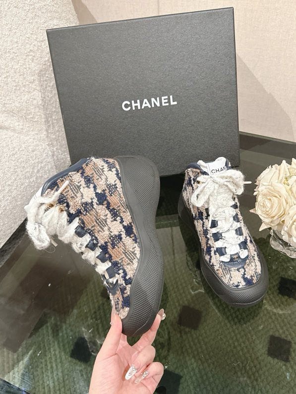 Ботинки женские фото 3