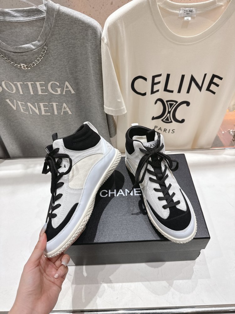 Ботинки женские фото 3