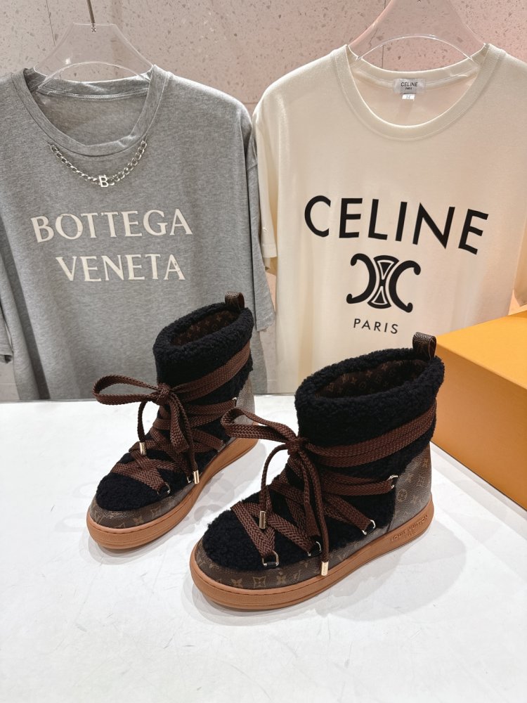 Boots women's фото 3