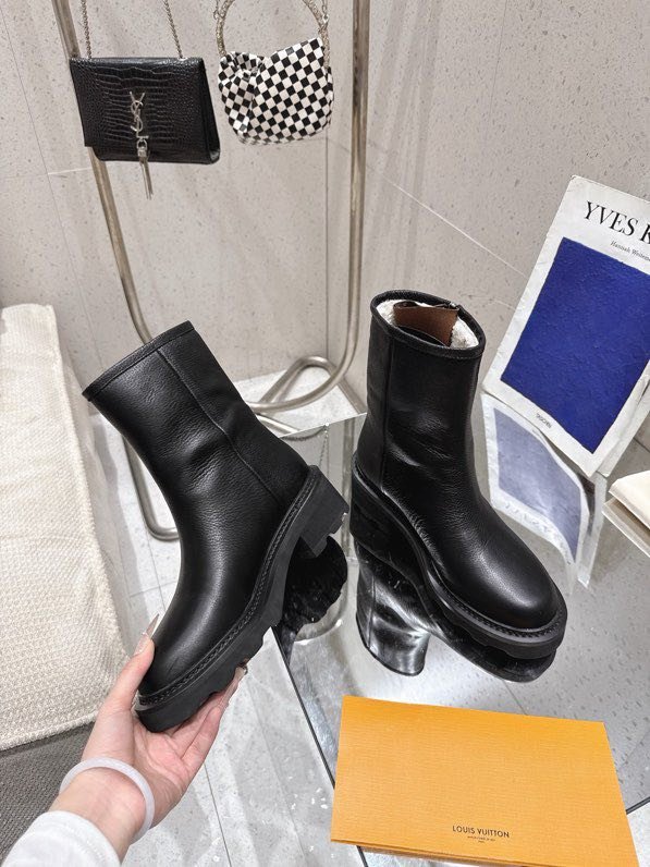 Ботинки женские фото 3