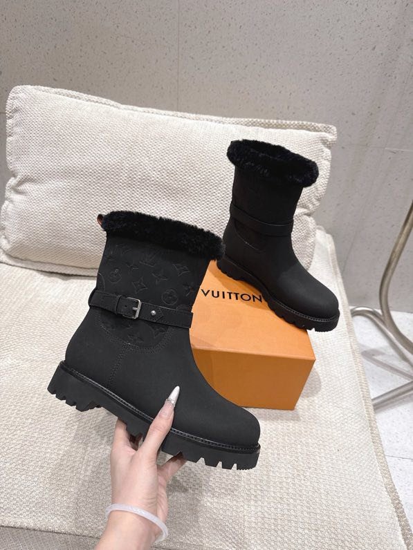 Ботинки женские фото 3