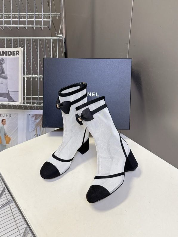 Ботинки женские фото 4