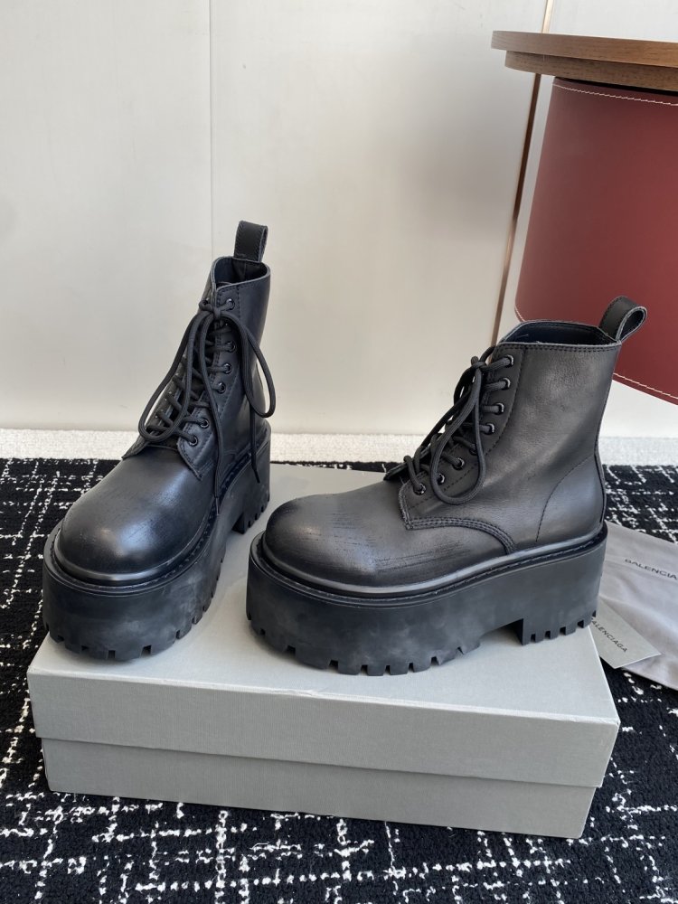 Ботинки женские фото 4