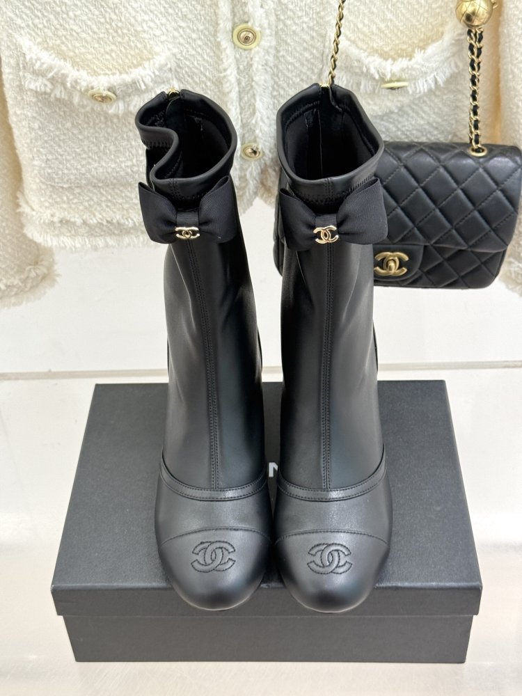 Ботинки женские фото 4