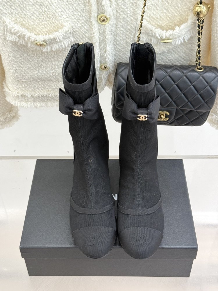 Boots women's фото 4