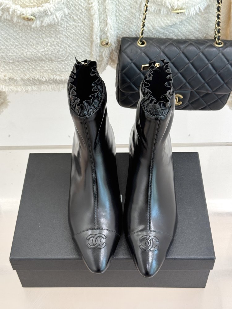 Ботинки женские фото 4