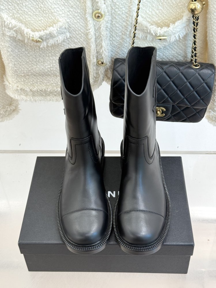 Ботинки женские фото 4