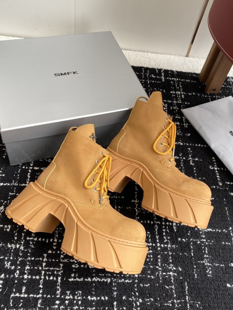 Boots women's фото 4